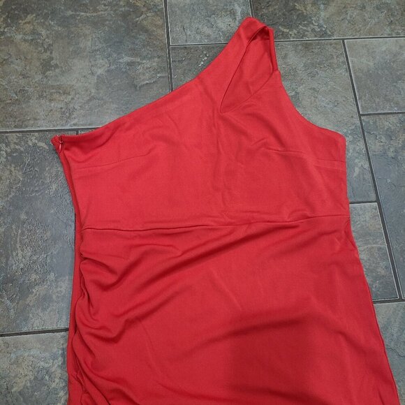 💎2/$18💎 NWT red cocktail party outing dress side zipper, one shoulder - Picture 2 of 5